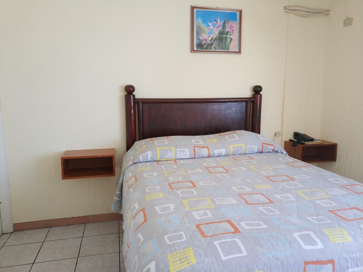 Hotel Pekin Ла Пас Екстериор снимка